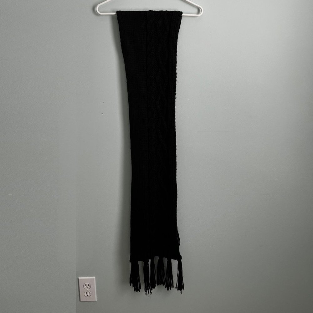 *LAST CHANCE* Cable knit black scarf